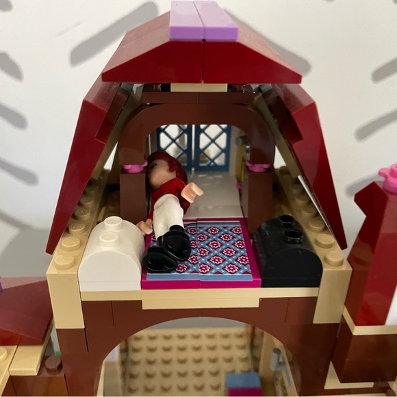 Lego Friends Heartlake Riding Club Horse Farm Barn Set Blocks 41126 - Picture 10 of 14